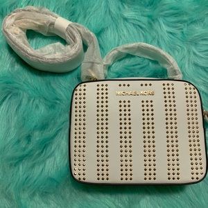 NEW Michael Kors Karla Camera Cross-Body purse